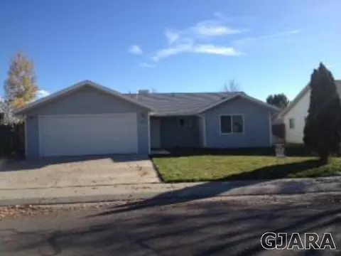 1132 Powell St, Fruita, CO 81521 photo 1