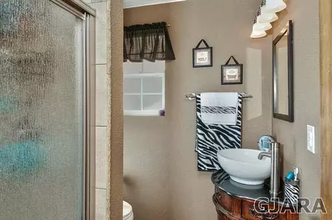 582 S Maple St, Fruita, CO 81521 photo 4
