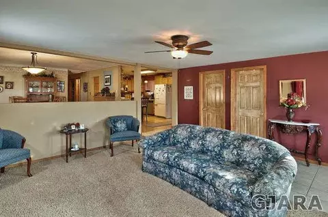 582 S Maple St, Fruita, CO 81521 photo 2