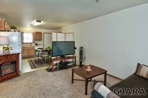 290 NW Ninth St, Cedaredge, CO 81413 photo 2
