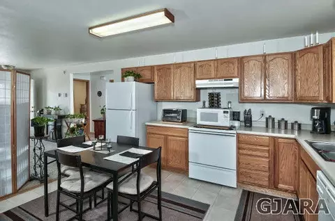 290 NW Ninth St, Cedaredge, CO 81413 photo 8