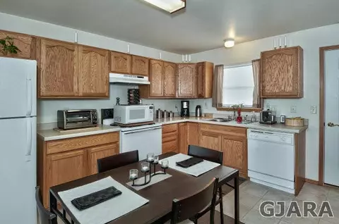 290 NW Ninth St, Cedaredge, CO 81413 photo 7
