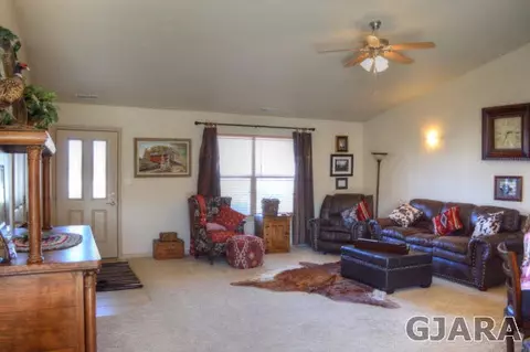 908 Kaley St, Fruita, CO 81521 photo 2