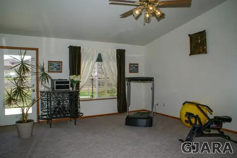 1430 16 Rd, Loma, CO 81524 photo 8