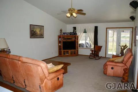 1430 16 Rd, Loma, CO 81524 photo 4
