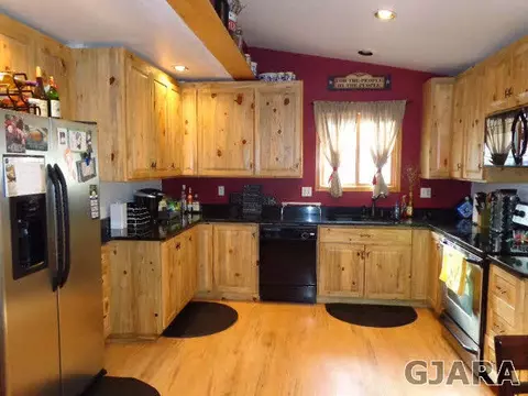 1130 Walnut St, Fruita, CO 81521 photo 9