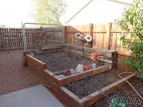 1130 Walnut St, Fruita, CO 81521 photo 2