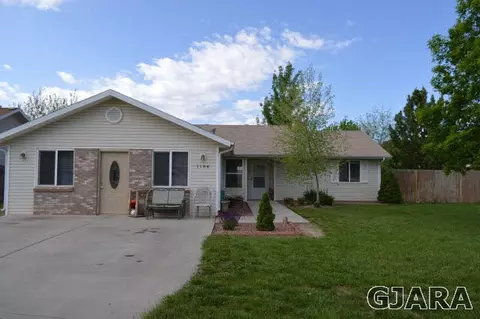 1100 Powell St, Fruita, CO 81521 photo 3