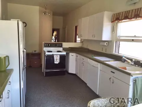383 W 1st St, Palisade, CO 81526 photo 10
