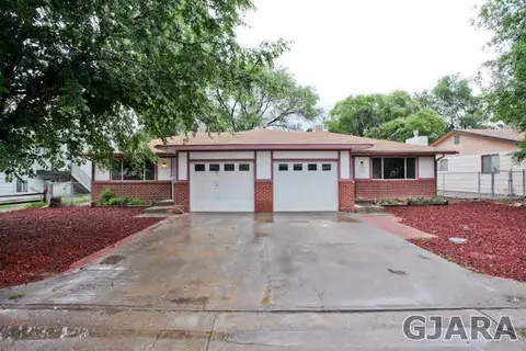 1035 Cedar Way, Fruita, CO 81521 photo 1