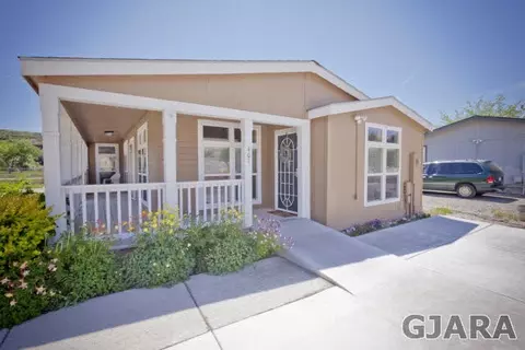 401 Pendleton St, Palisade, CO 81526 photo 3