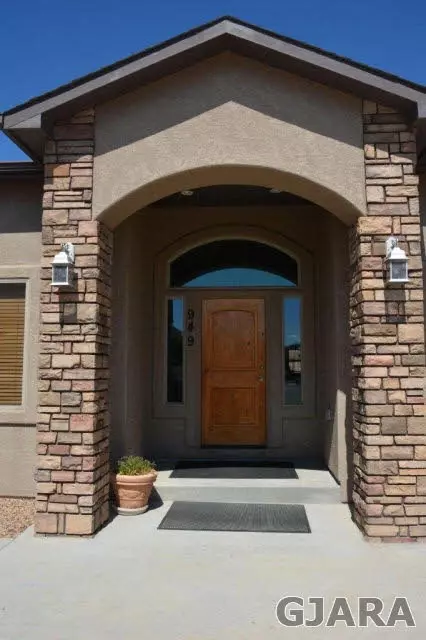 949 Vintners Ct, Fruita, CO 81521 photo 2