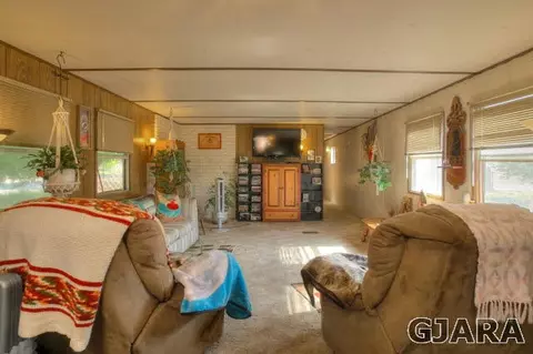 1158 E Paradise Way, Fruita, CO 81521 photo 2