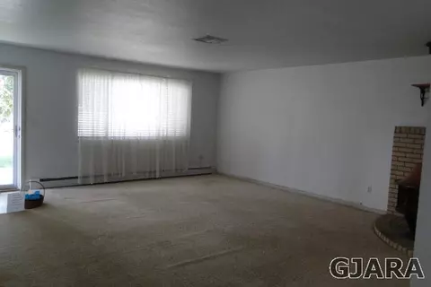 537 N Plum St, Fruita, CO 81521 photo 2