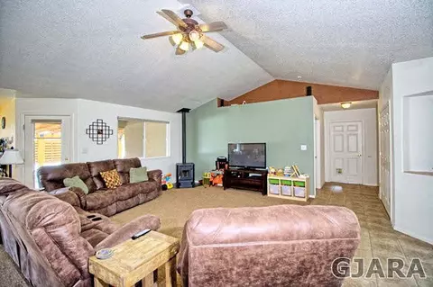 953 Pine St, Fruita, CO 81521 photo 2
