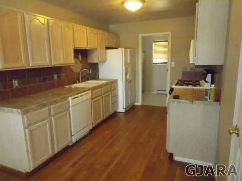 415 Juniper St, Fruita, CO 81521 photo 2