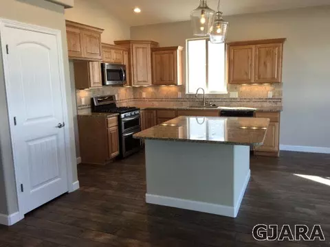 641 Beech Ave, Fruita, CO 81521 photo 2