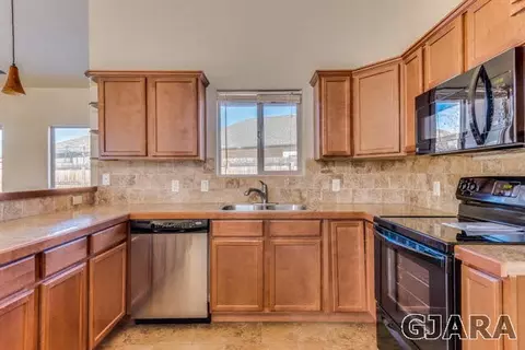 919 St Peppin Dr, Fruita, CO 81521 photo 9