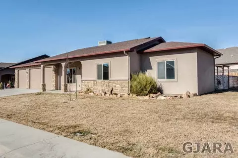 919 St Peppin Dr, Fruita, CO 81521 photo 2
