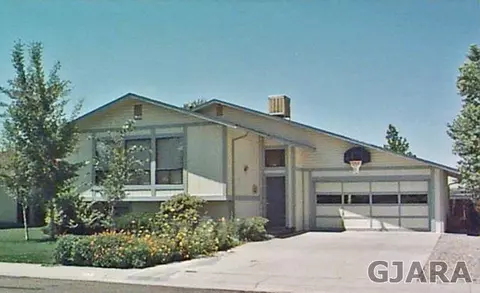 521 N Cherry St, Fruita, CO 81521 photo 1