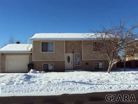 1497 La Mesa Cir, Rangely, CO 81648 photo 1