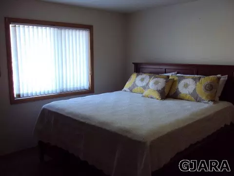 1497 La Mesa Cir, Rangely, CO 81648 photo 2
