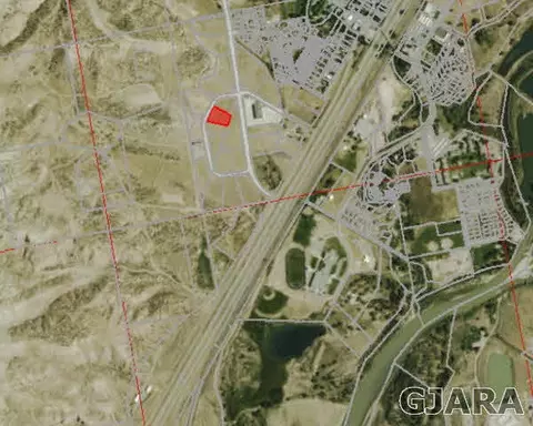L 2 B 3 Parachute Park Boulevard, Parachute, CO 81635