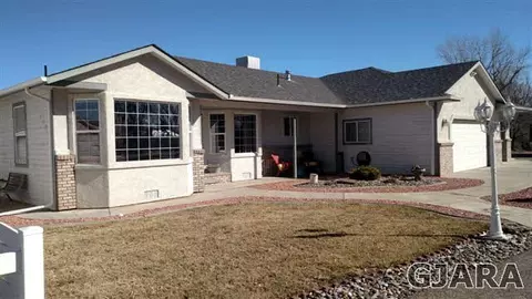 112 Almond Cir, Fruita, CO 81521 photo 2