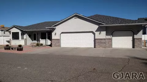 112 Almond Cir, Fruita, CO 81521 photo 1