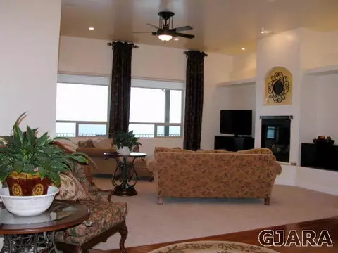 1387 Horseshoe Dr, Fruita, CO 81521 photo 2