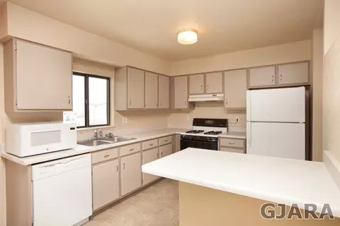 435 E Concord Dr, Fruita, CO 81521 photo 4