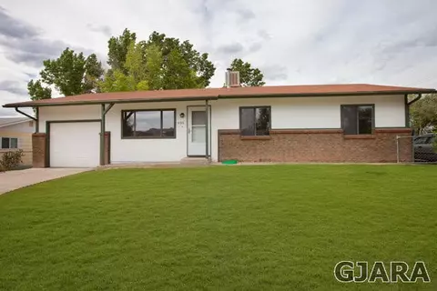 435 E Concord Dr, Fruita, CO 81521 photo 2
