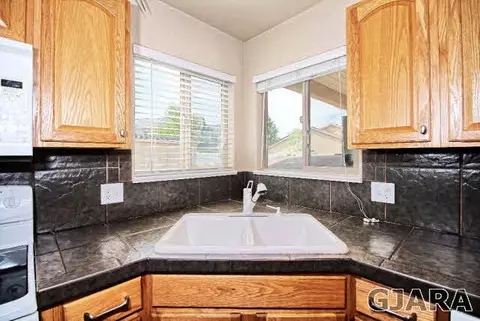 1002 Ed Ct, Fruita, CO 81521 photo 8
