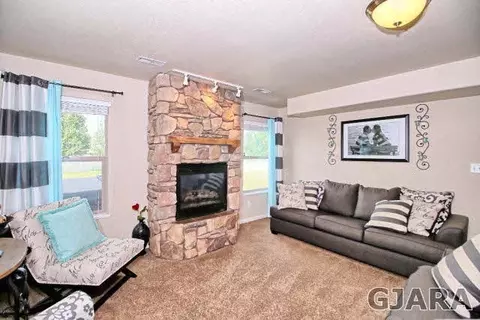 1002 Ed Ct, Fruita, CO 81521 photo 3