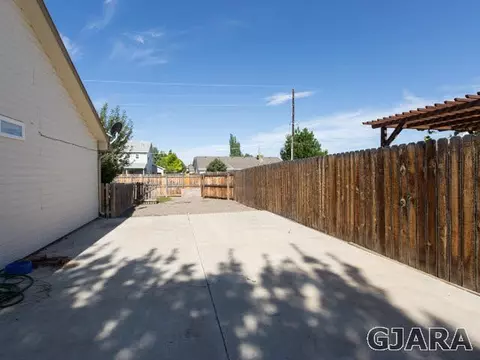 679 Pinyon Dr, Fruita, CO 81521 photo 2