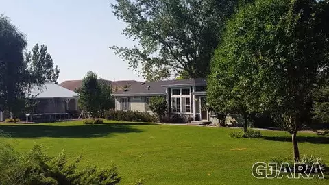 877 R Rd, Mack, CO 81525 photo 1