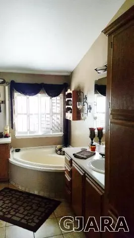877 R Rd, Mack, CO 81525 photo 7