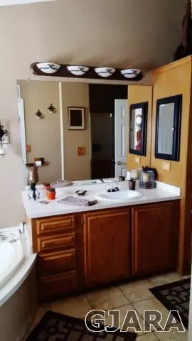 877 R Rd, Mack, CO 81525 photo 8