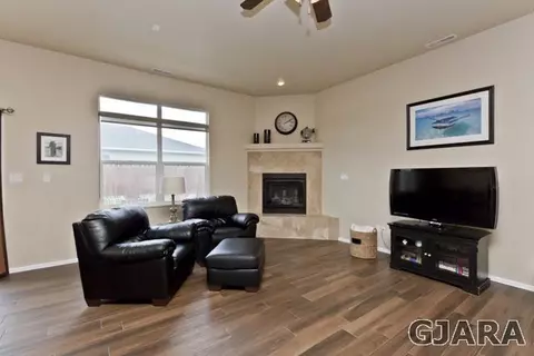 450 Juniper St, Fruita, CO 81521 photo 4