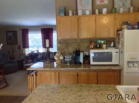 409 Pendleton St, Palisade, CO 81526 photo 2