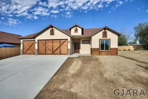 561 Wright St, Clifton, CO 81520 photo 2
