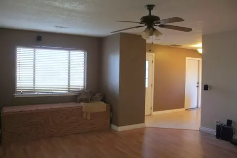 828 E Cleveland Ave, Fruita, CO 81521 photo 3