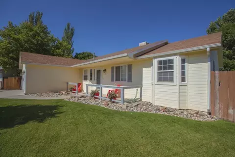 1135 Laurel Ct, Fruita, CO 81521 photo 3