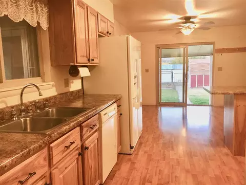 206 N Stanolind Ave, Rangely, CO 81648 photo 6