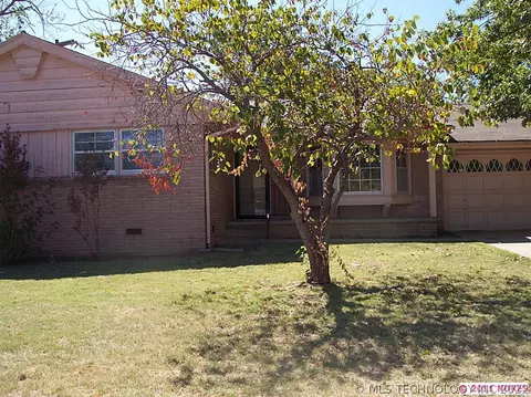 6808 E 26th Ct, Tulsa, OK 74129 photo 1