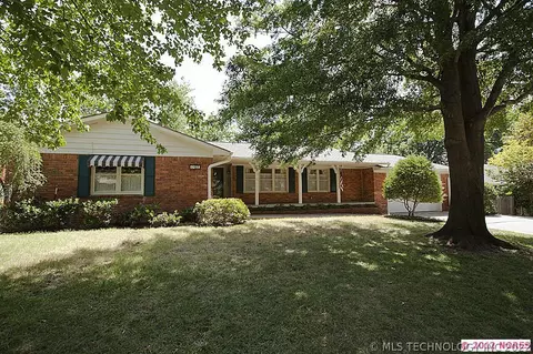 4160 E 47th St, Tulsa, OK 74135 photo 1
