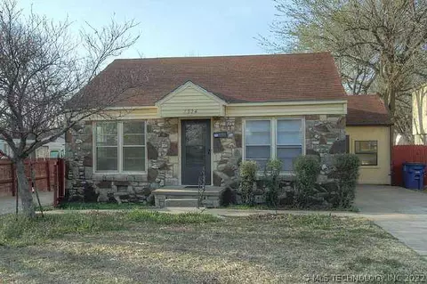 3324 E Latimer St, Tulsa, OK 74115 photo 1