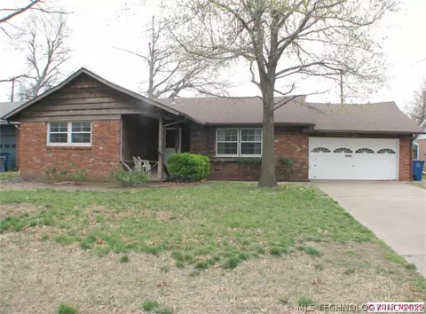 6778 E 26th Pl, Tulsa, OK 74129 photo 1