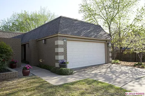 3404 E 72nd St, Tulsa, OK 74136 photo 1
