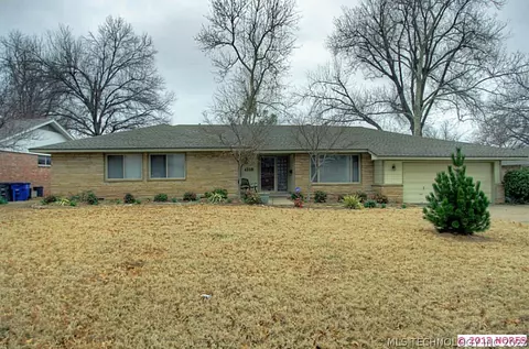 4118 E 46th St, Tulsa, OK 74135 photo 1